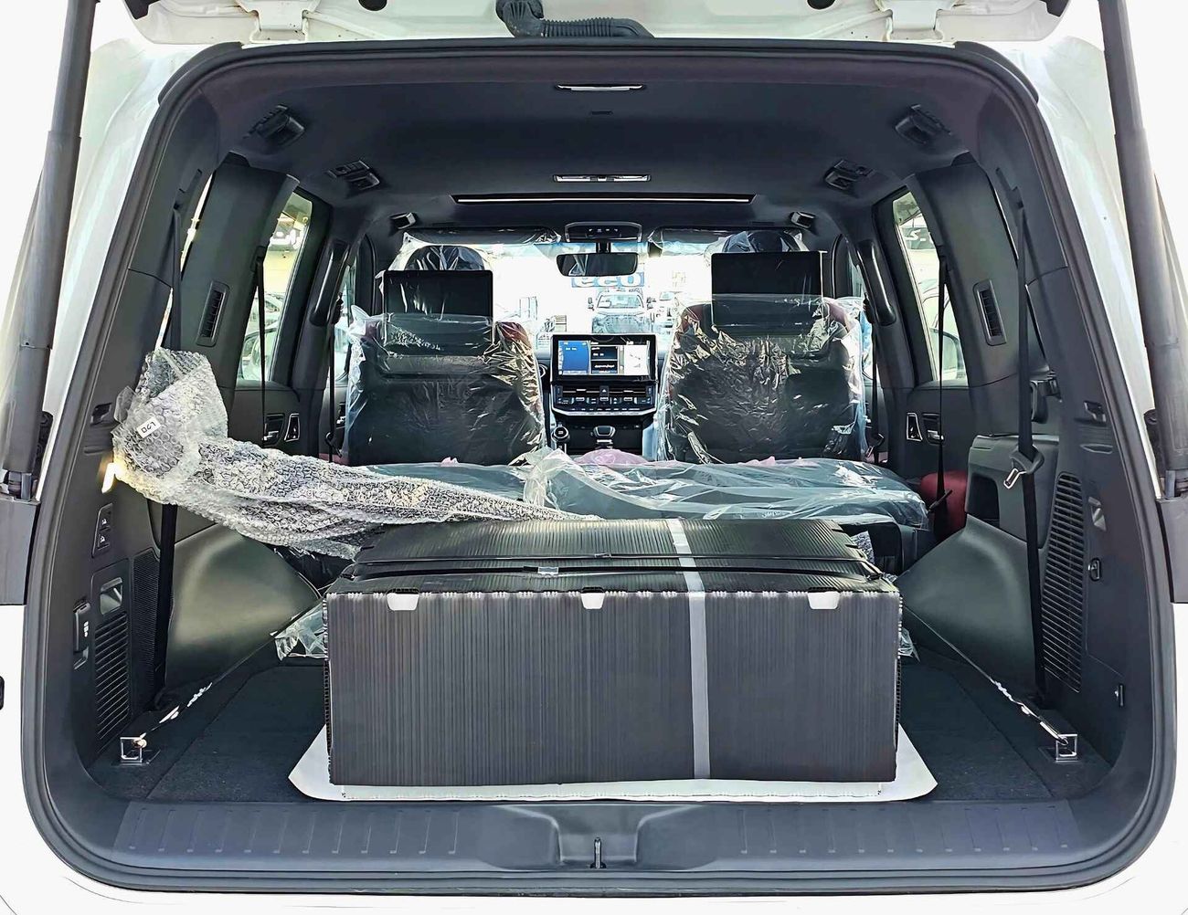 Toyota Land Cruiser VXR TWIN TURBO / EURO 4 / FULL OPTION / 3.5L V6 PETROL / BIG DVD / JBL SPKR / HEADUP / CODE # VXR3M)