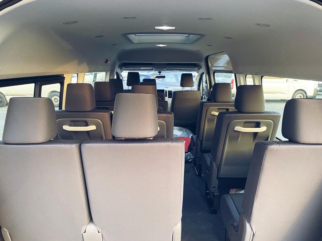 تويوتا هاياس Commuter 2.8L