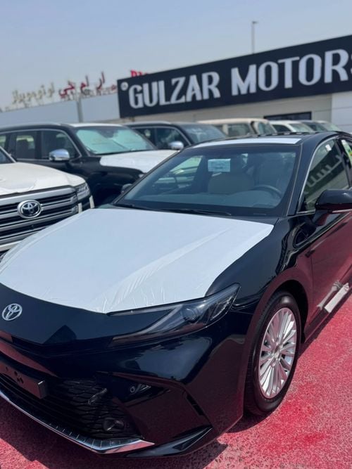 Toyota Camry GLE HEV