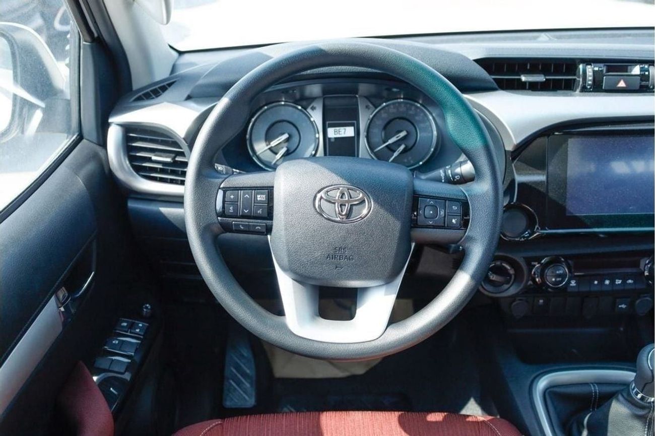 Toyota Hilux TOYOTA HILUX 2.7 MT FULL OPTION WITHOUT PUSH START WHITE 2025