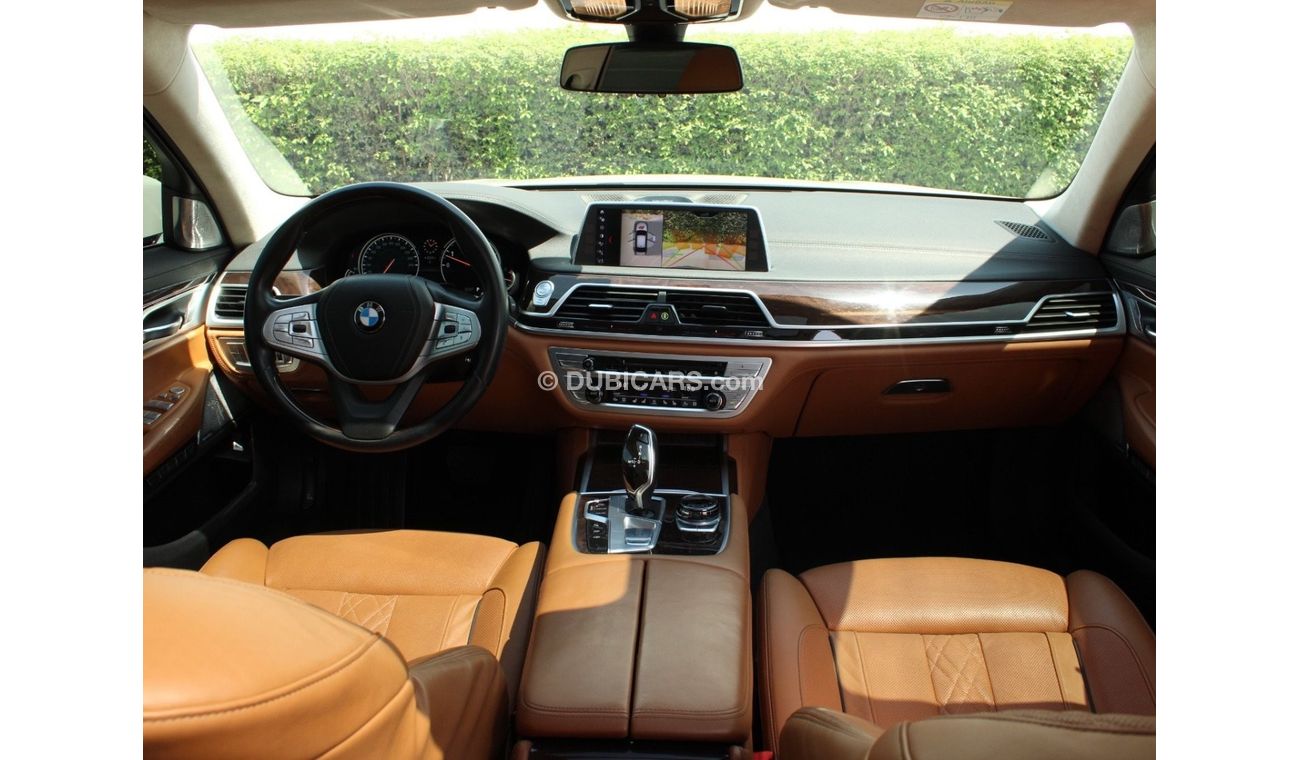 بي أم دبليو 750Li لاكجري بلس