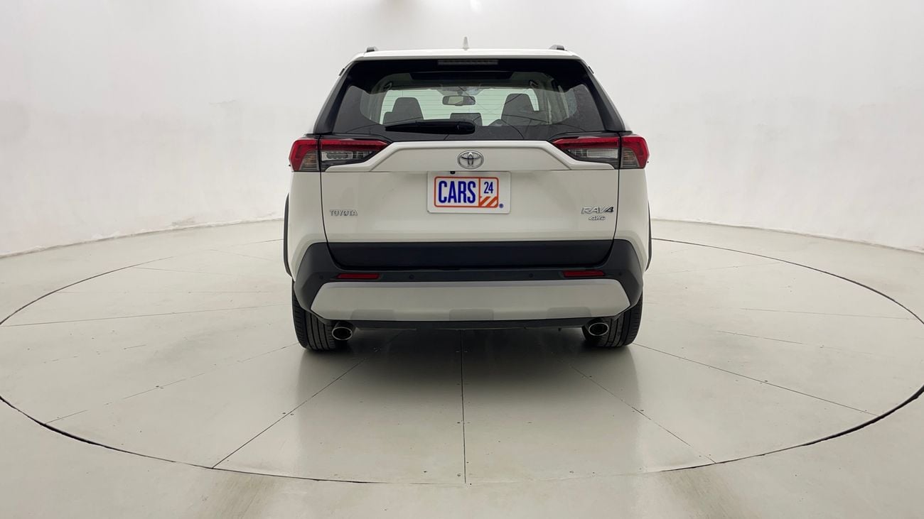 تويوتا راف ٤ ADVENTURE 2.5 | بدون دفعة مقدمة | اختبار القيادة في المنزل