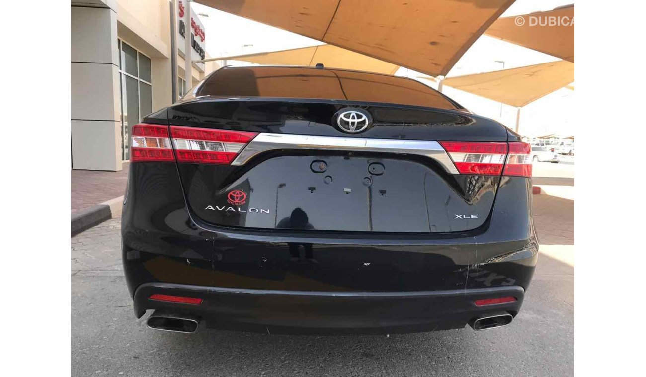 Toyota Avalon XLE amircan