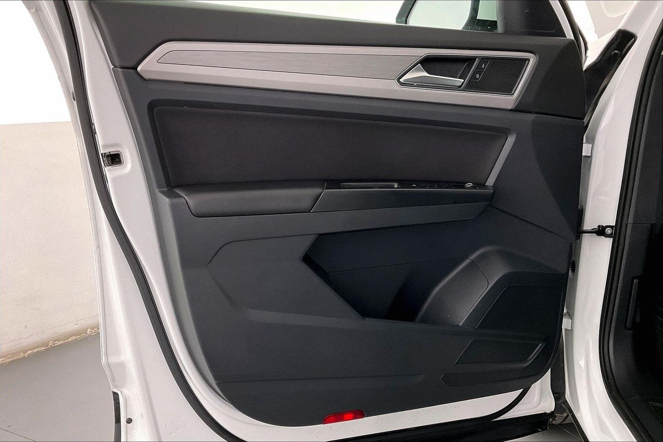 Lexus UX200 Premier | 1 year free warranty | 0 Down Payment