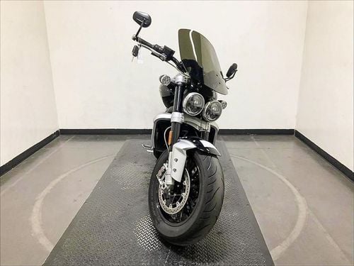 ترايمف روكيت 3 آر 2020 Triumph Rocket 3R 2500CC