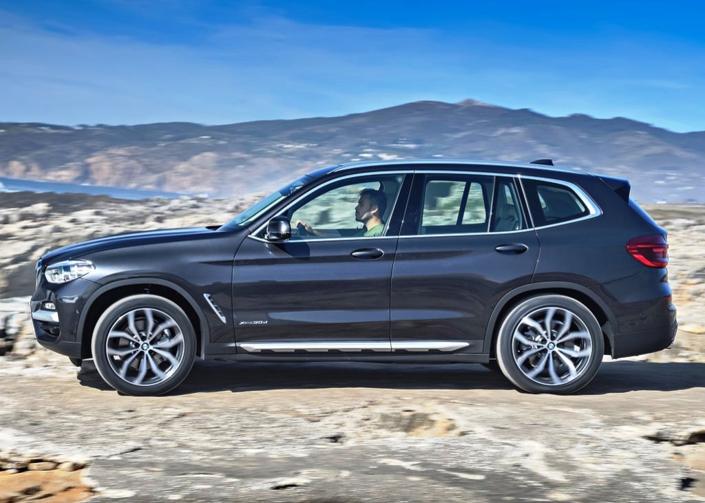 BMW X3 exterior - Side Profile