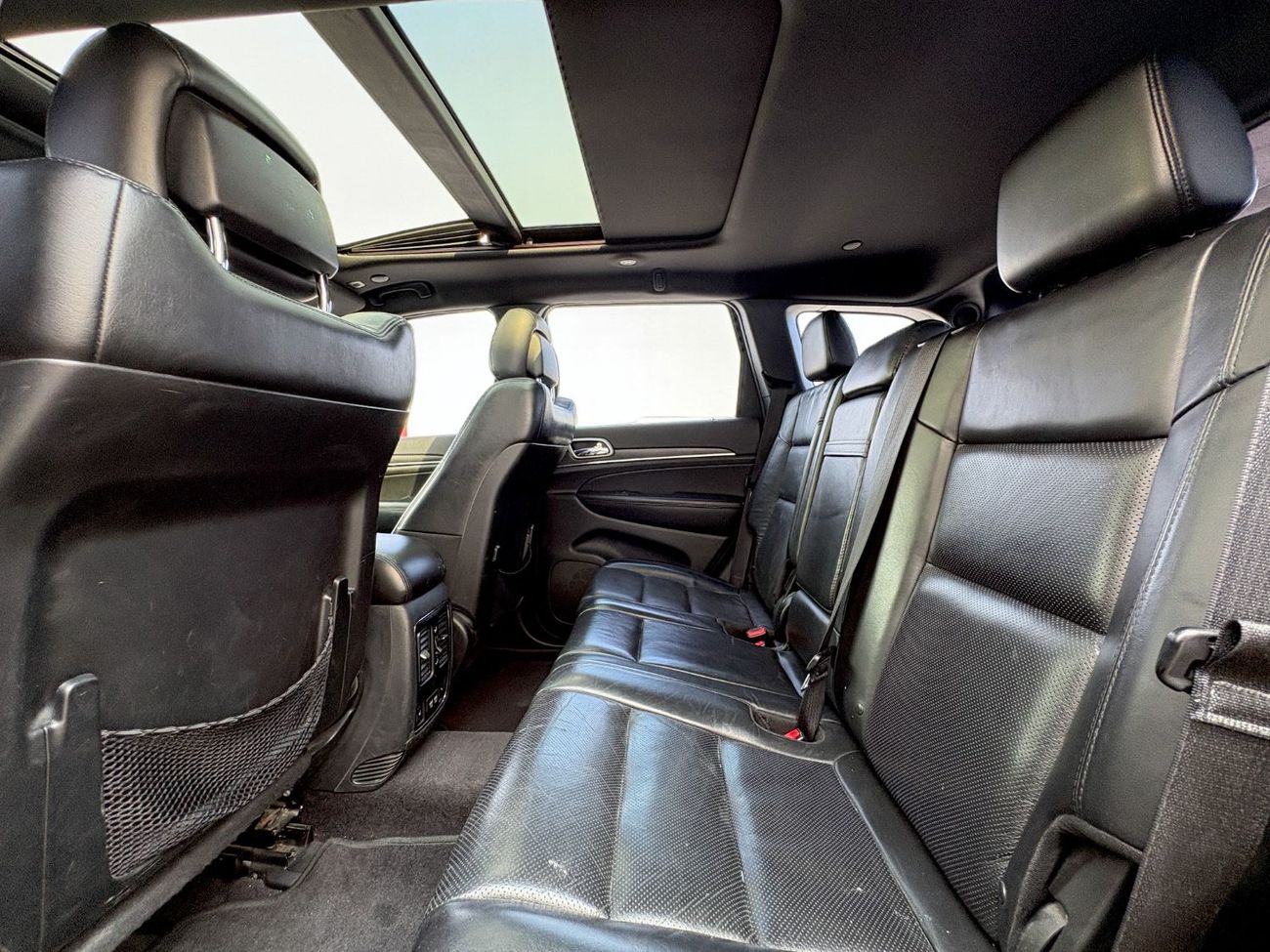 جيب جراند شيروكي Limited 3.6L V6 A/T | 2018 | GCC SPECS | AED 1,500 per month