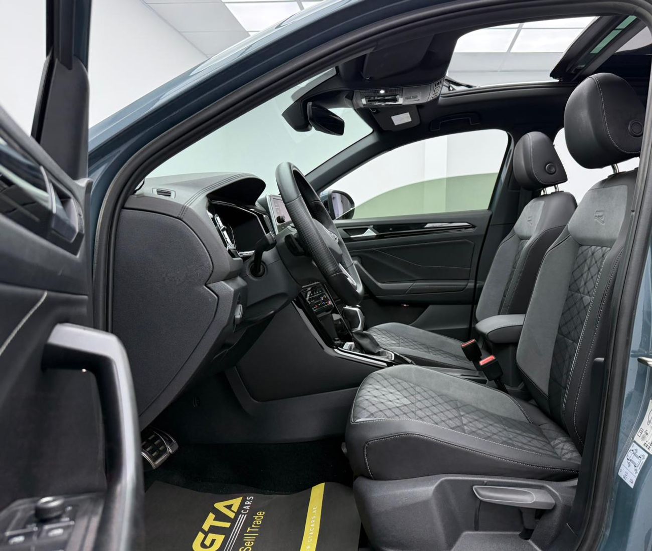 Volkswagen T ROC R-line 1.4L 2023 Volkswagen T-Roc R-Line, Warranty, Full Volkswagen Service History, Low Km, GCC