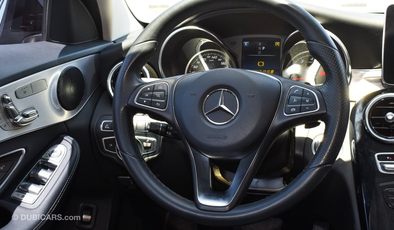 مرسيدس بنز C200 Clean title Korean specs