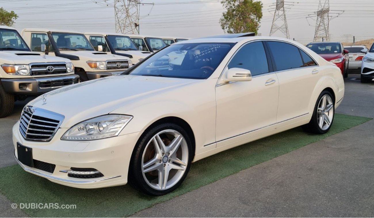 مرسيدس بنز S 550 Japan imported - super clean car - 1 owner - free accident - 86000 km only