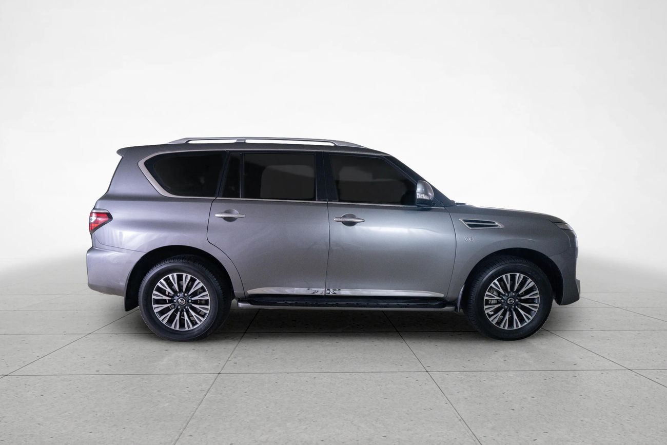 Nissan Patrol LE TITANIUM 5.6