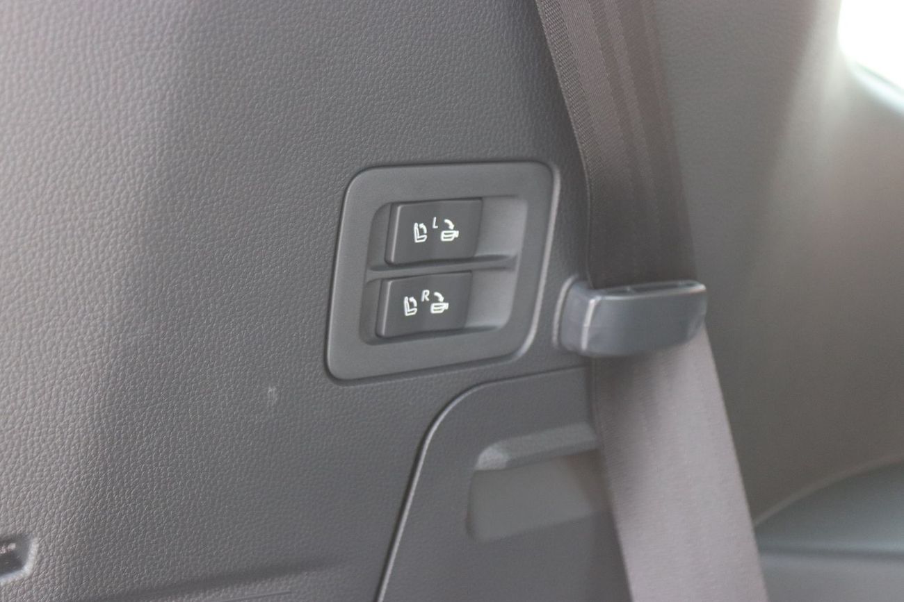 Toyota Land Cruiser 3.5 VXR HYBRID, LEATHER SEAT, JBL SOUND SYSTEM, ALLOY WHEELS, FULL OPTION MODEL 2025