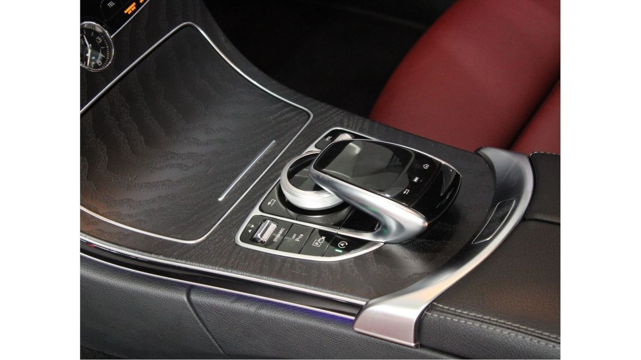 Mercedes-Benz C 200 Premium +