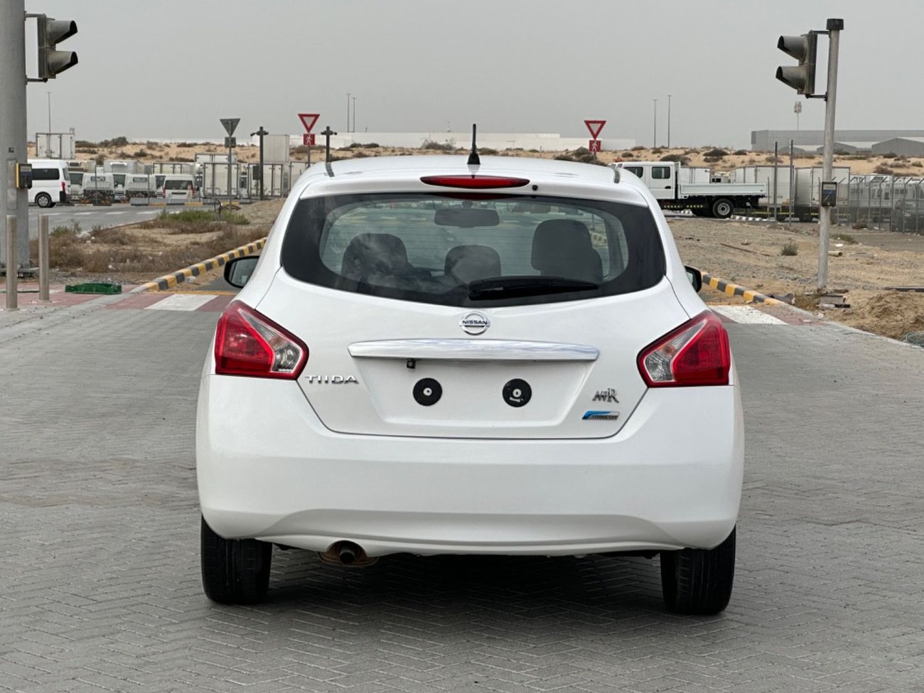 نيسان تيدا موديل 2016 خليجي حاله ممتازه من الداخل و الخارج