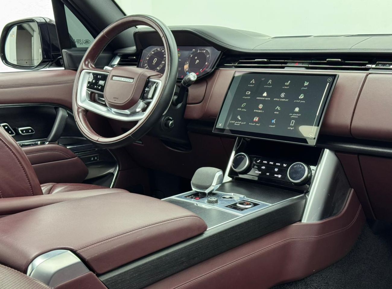 Land Rover Range Rover 2022 Range Rover Vogue P530 HSE, 2027 Range Rover Warranty, Range Rover Service History, GCC