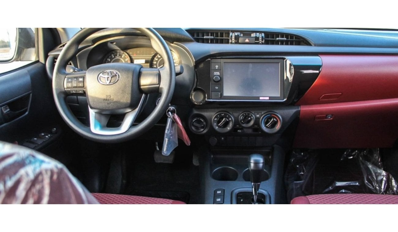 Toyota Hilux PETROL DC 4WD 2.7L AT MID