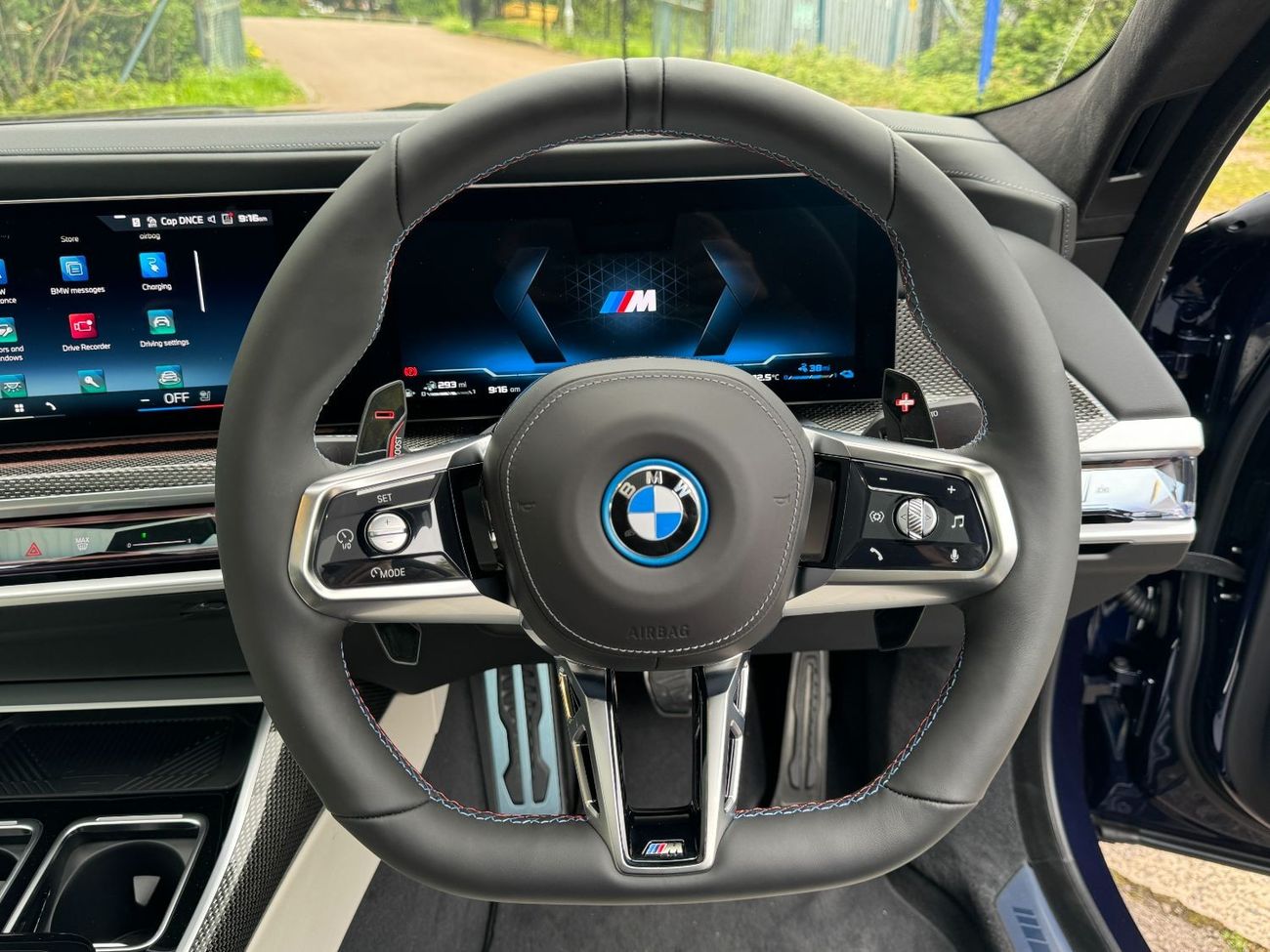 BMW M760Li E XDRIVE MODELS