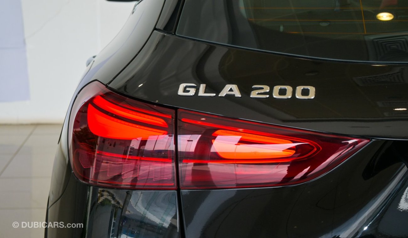 مرسيدس بنز GLA 200 SALOON / Reference: VSB 32892 Certified Pre-Owned with up to 5 YRS SERVICE PACKAGE!!!