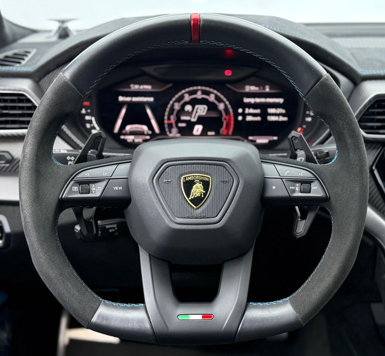 لامبورغيني اوروس 4.0T V8 Performante 2023 Lamborghini Urus Performante, Warranty, Carbon Fiber Package, Very Low Km, 