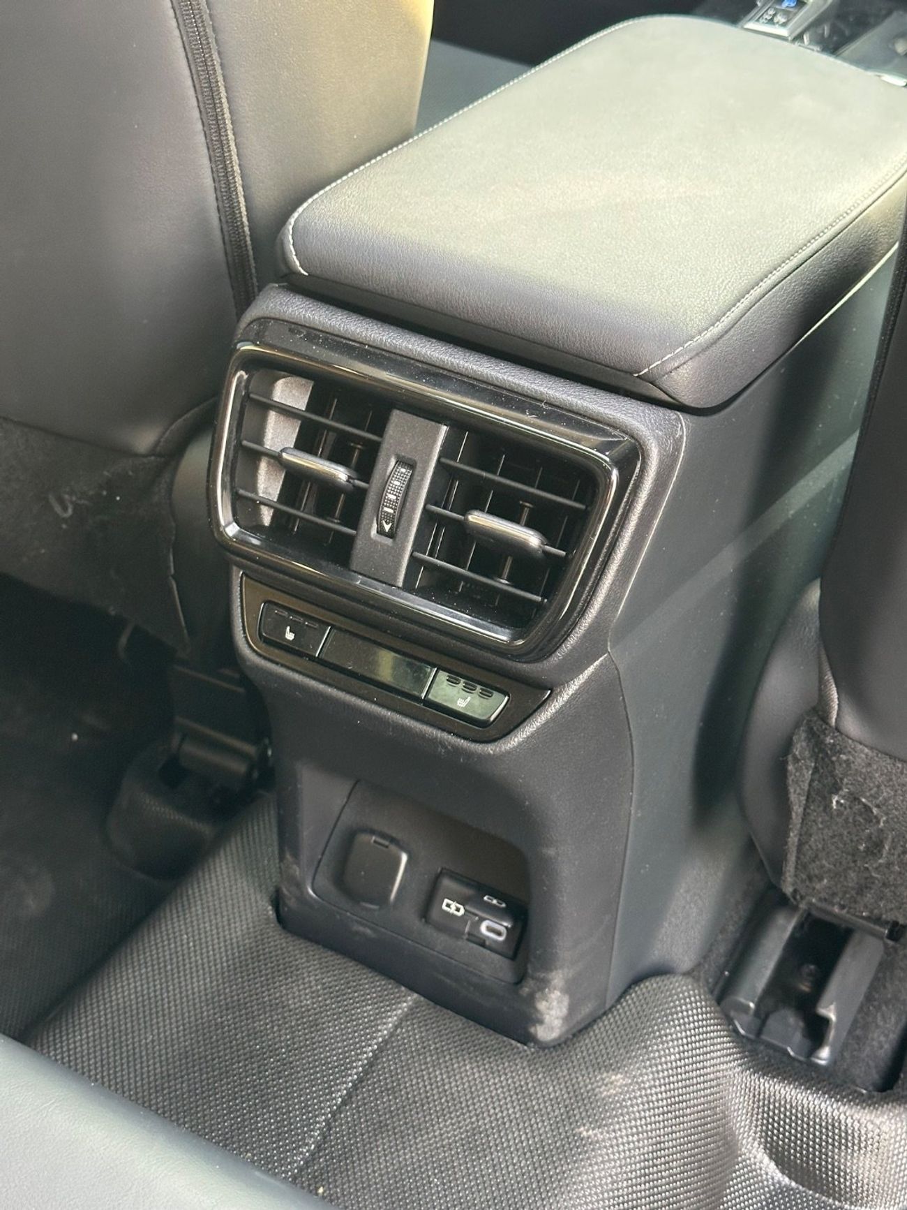 Lexus NX350h Hybrid platinum Full Option panoramic, 360 camera