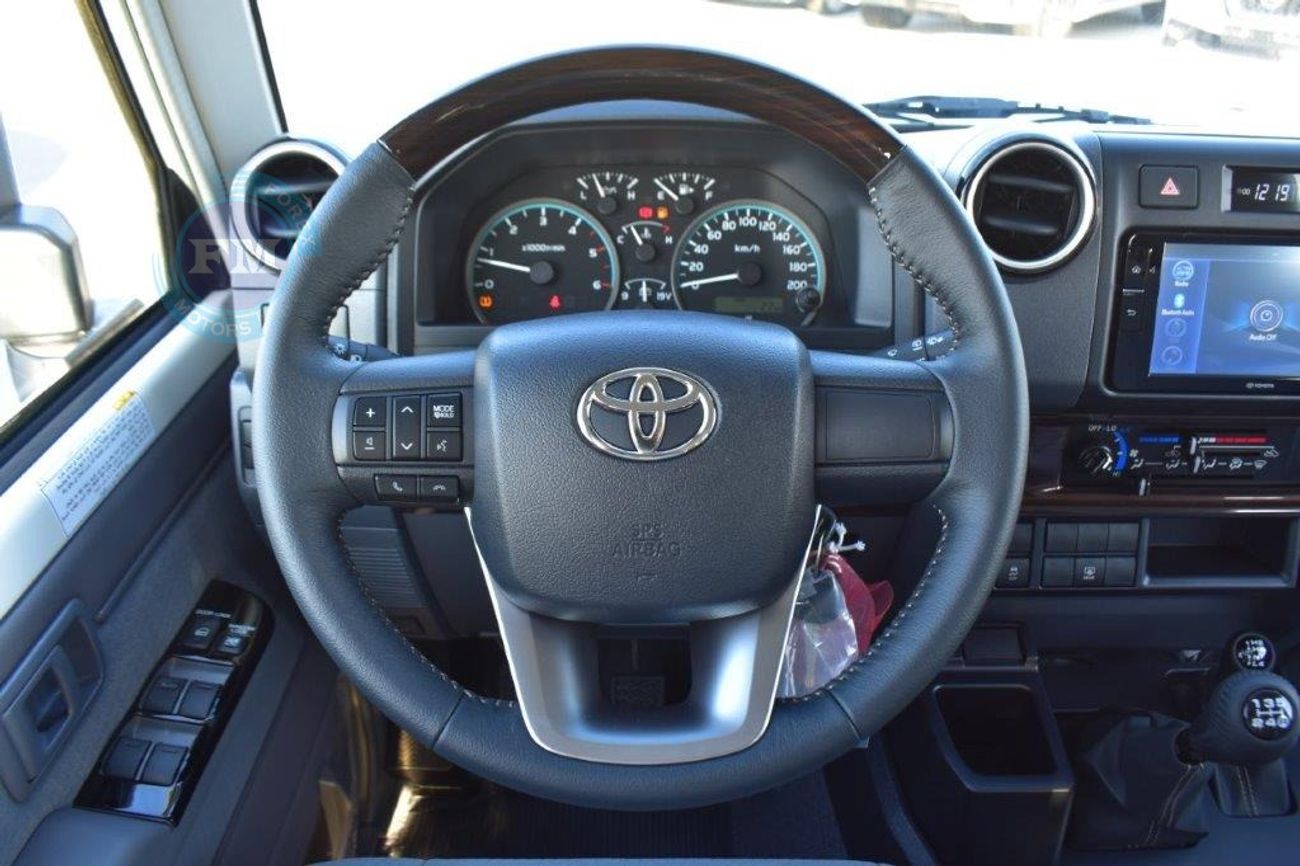 Toyota Land Cruiser 76 Hardtop LX Limited V8 4.5L Turbo Diesel 4WD Manual Transmission