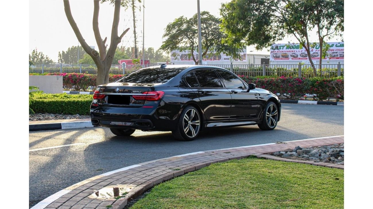 بي أم دبليو 750Li 2018 USED BMW 750Li X-Drive / LAW MILEAGE (63,000 KM)