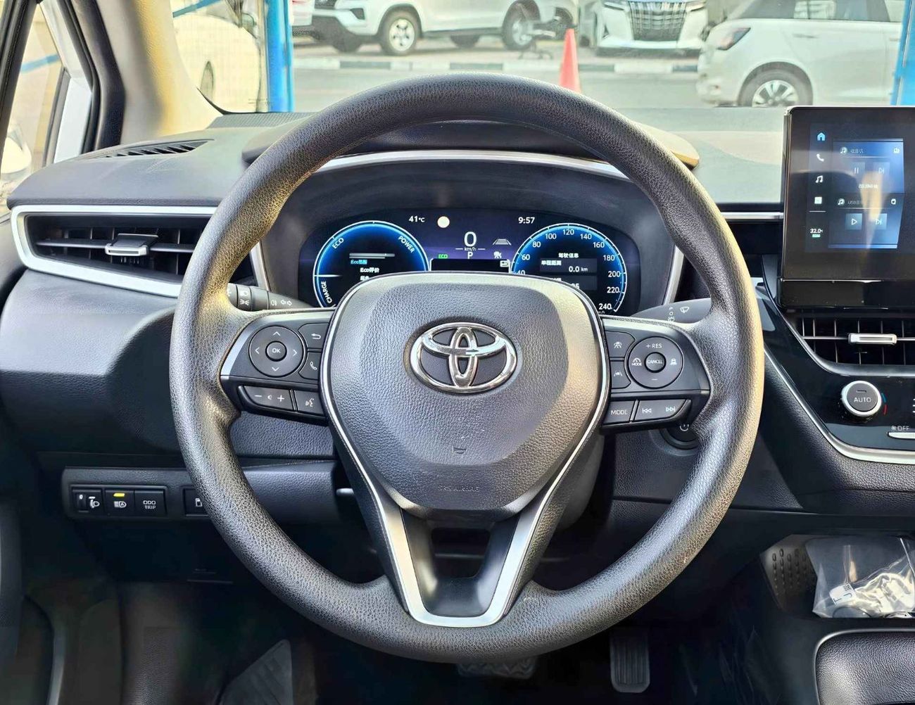 تويوتا ليفين HYBRID LUXURY | 1.8L V4 | SUNROOF DVD + CAMERA | PUSH START |  (CODE # LL18HEV)