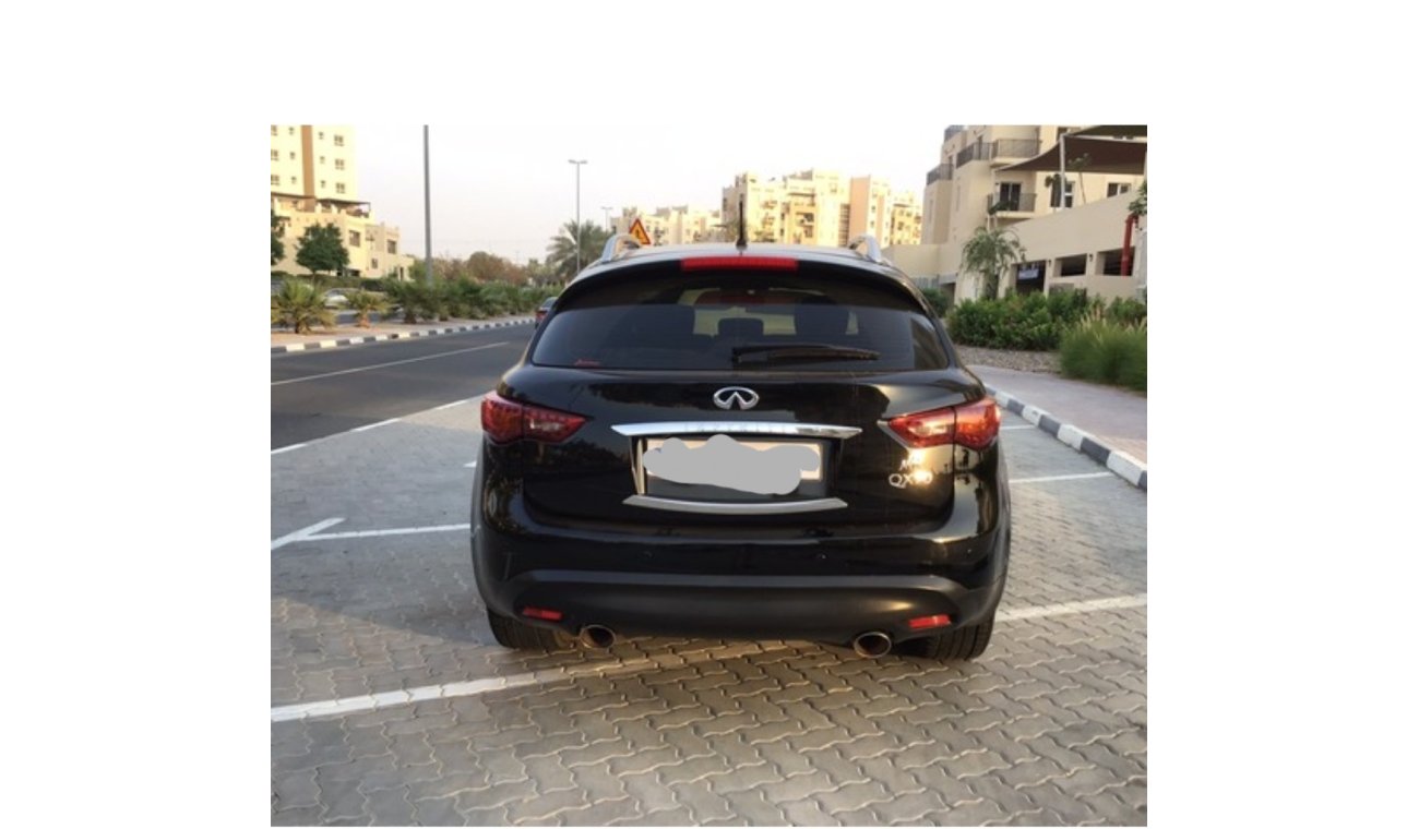 Infiniti QX70 Basic