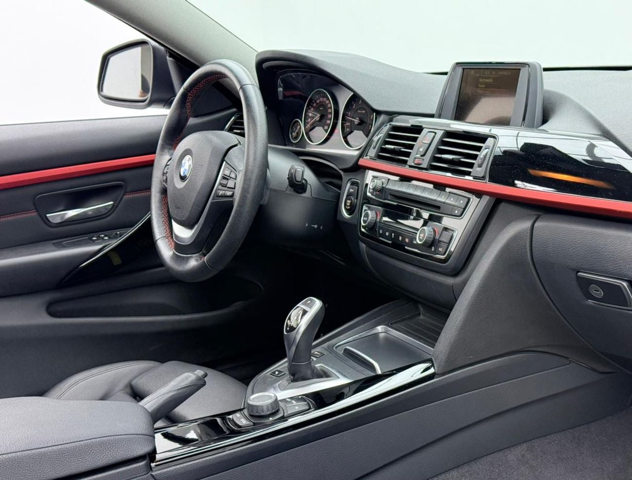 BMW 420i 2016 BMW 420i Coupe, Service History, Fully Loaded, Excellent Condition, GCC