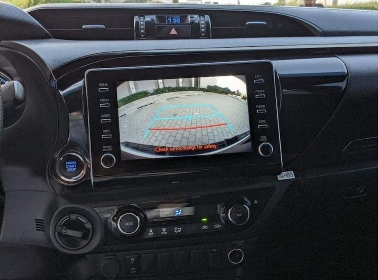 Toyota Hilux Toyota Hilux pickup double cabine 4.0 L 6 cylinder gasoline 2022