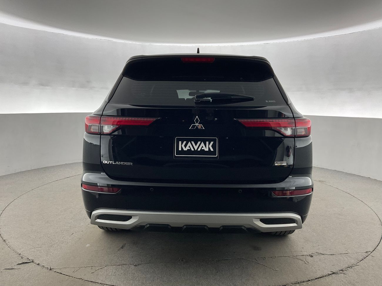 Mitsubishi Outlander Premium - Launch Edition | National Day Celebration | Guaranteed Warranty | 0 Down Payment