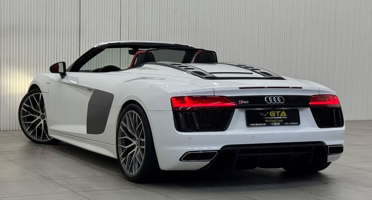 Audi R8 Spyder Std 5.2L 2017 Audi R8 Spyder V10, Warranty, Full Service History, Carbon Fiber Package, Very 