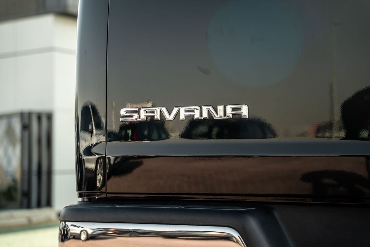 GMC Savana 3500 Cargo Extended Wheelbase 2023 GCC 6.6L V8 0Kms