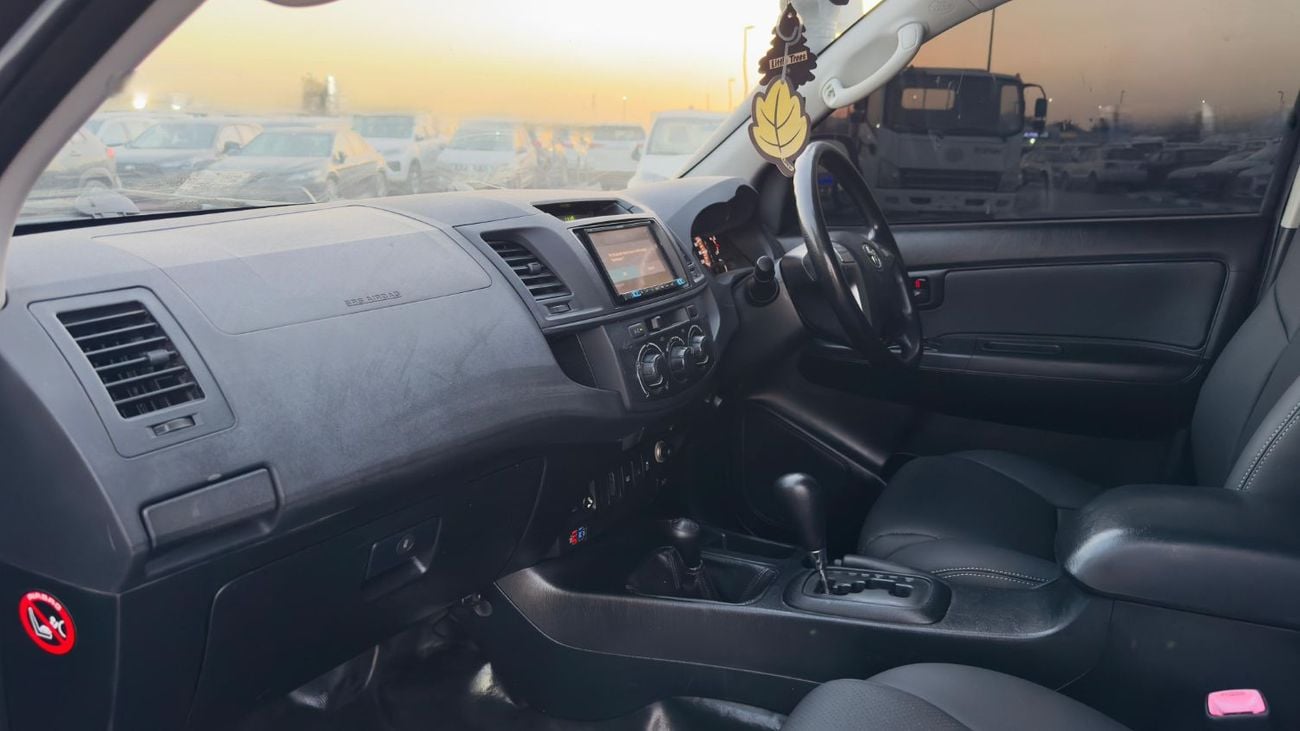 تويوتا هيلوكس DOUBLE CABIN | 2014 | 3000CC DIESEL ENGINE | 4WD | RHD | AUTOMATIC TRANSMISSION