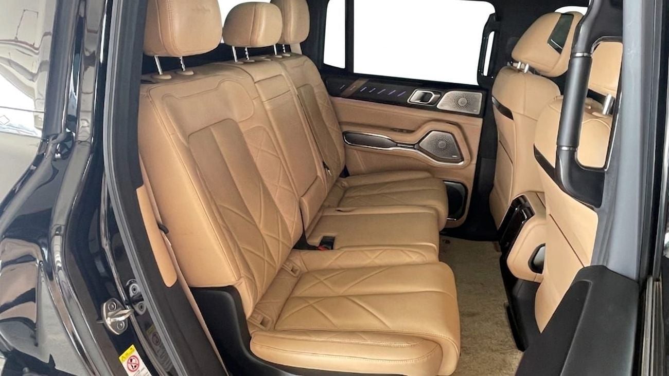 BYD Leopard 8 FLAGSHIP (NGCC) -7 SEATS