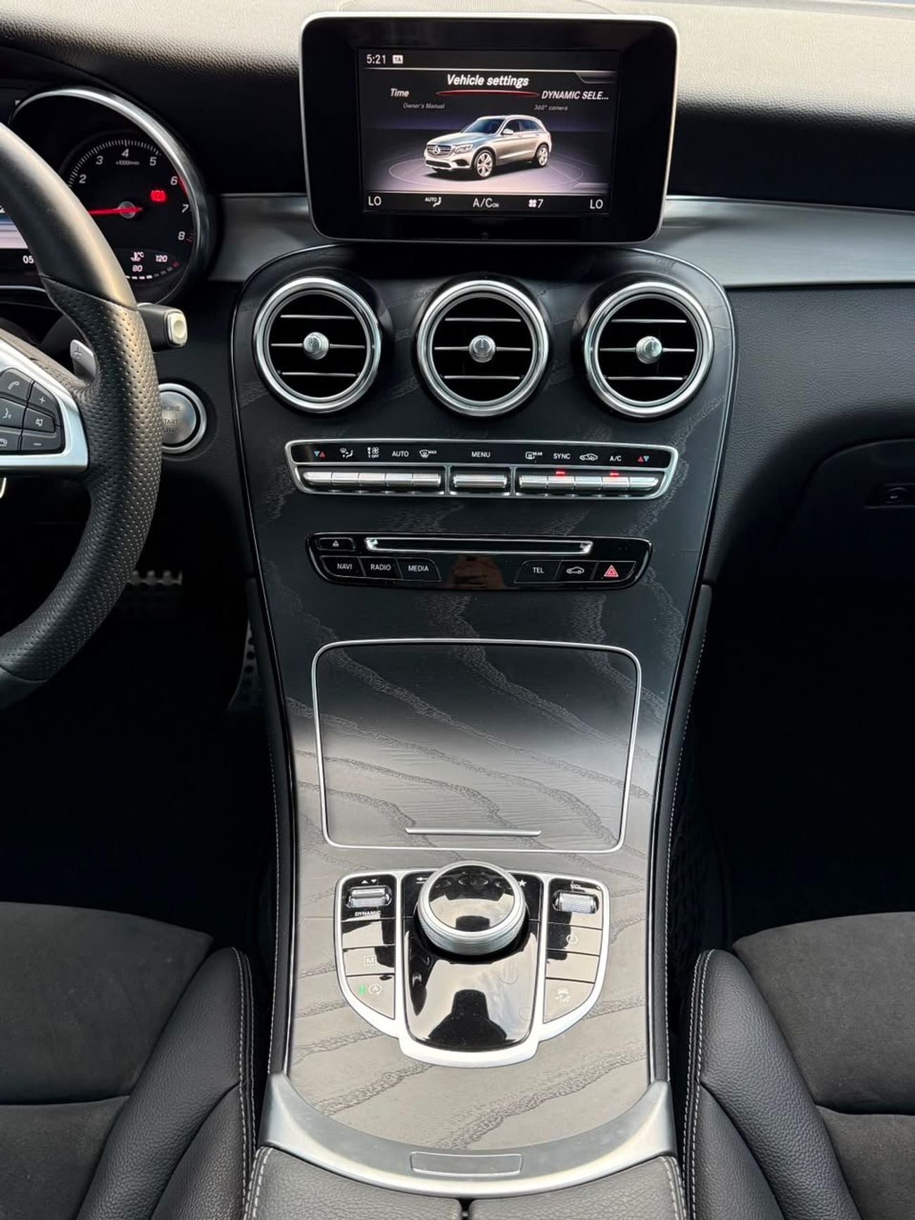 Mercedes Benz GLC250 AMG