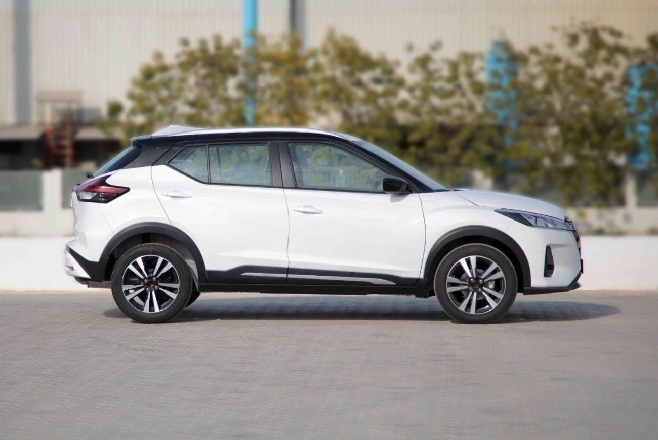 Nissan Kicks 2024 Nissan Kicks 1.6 SV - White Body & Black Roof Inside Black | Export Only