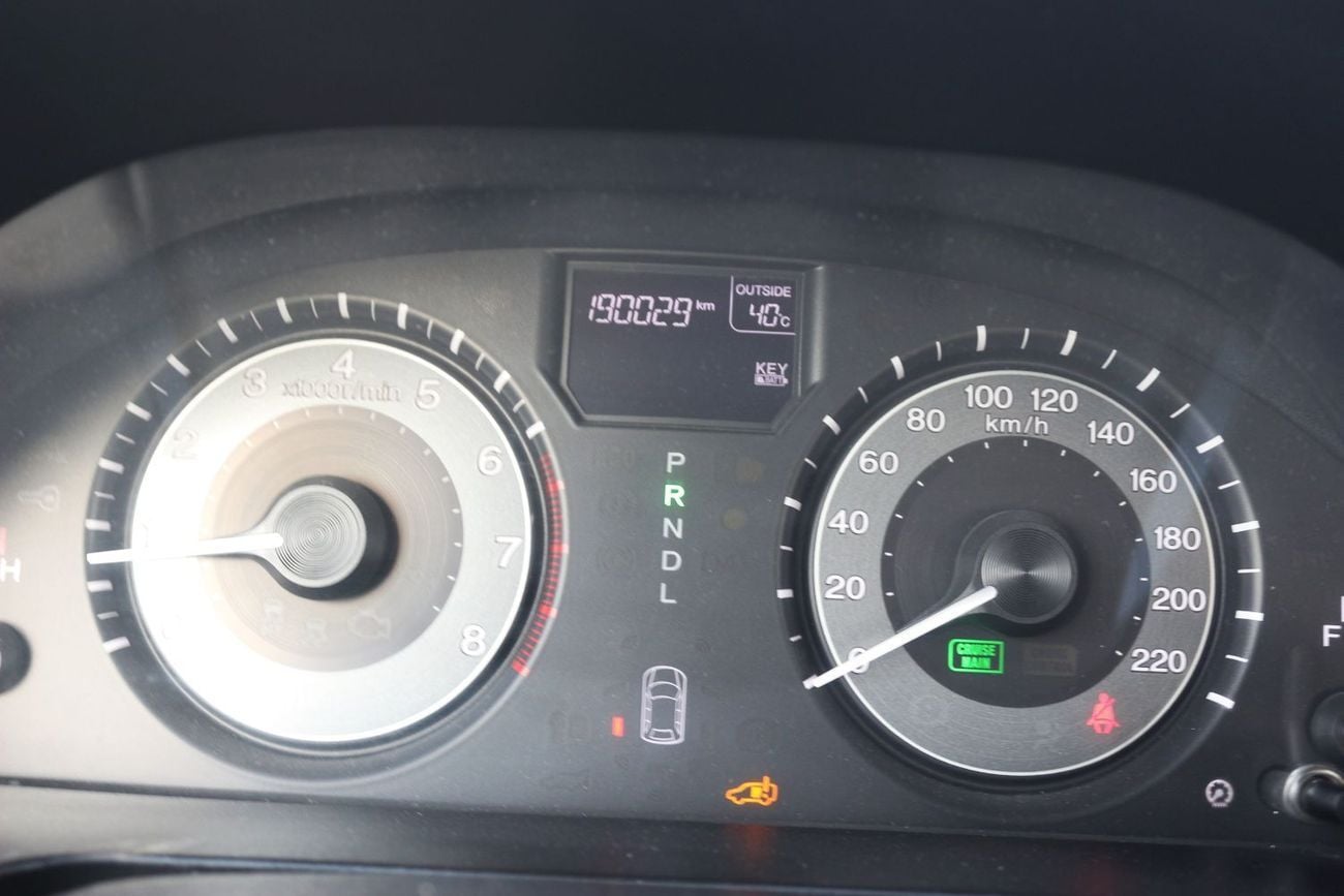 Honda Odyssey TOURING LX 3.5L (250 HP) HONDA ODYSSEY 2014 GCC FULL OPTIONS WITH ELC SLIDING DOOR