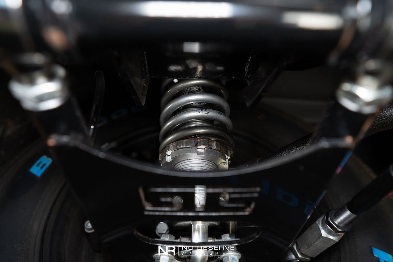 Plymouth Road Runner 426 Hemi Hellephant powered 1 of 1 Pro Touring Restomod