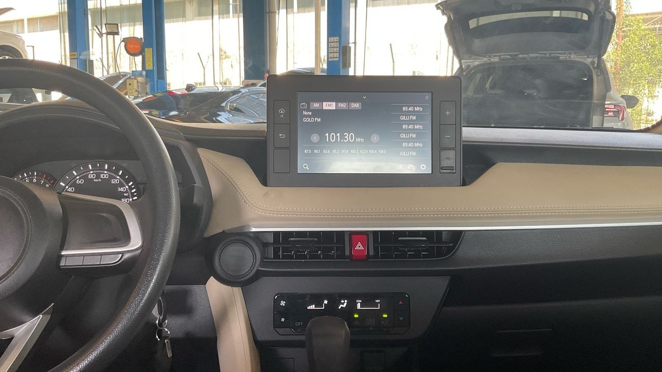 Toyota Yaris E | Guaranteed Warranty | 0 Down Payment
