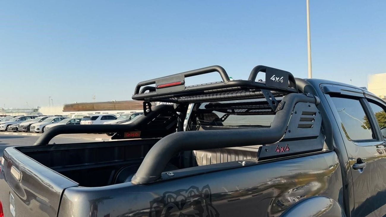 Toyota Hilux PREMIUM BULL BAR WITH LED LIGHTS | 2015 | 3.0L DIESEL ENGINE | AUTOMATIC TRANSMISSION | RHD | DOUBLE