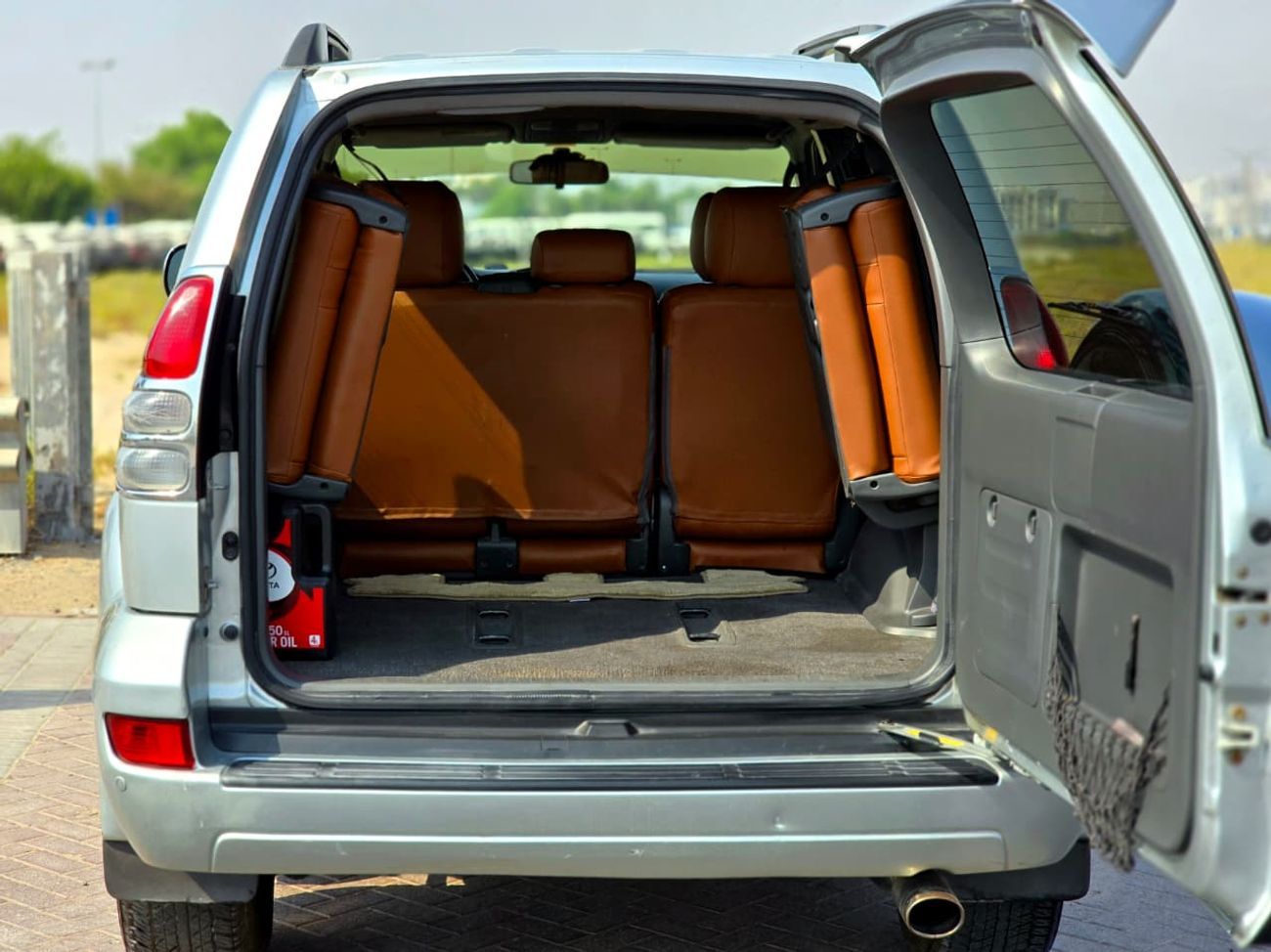 تويوتا برادو TOYOTA PRADO GX 2.7 SILVER INSIDE TAN