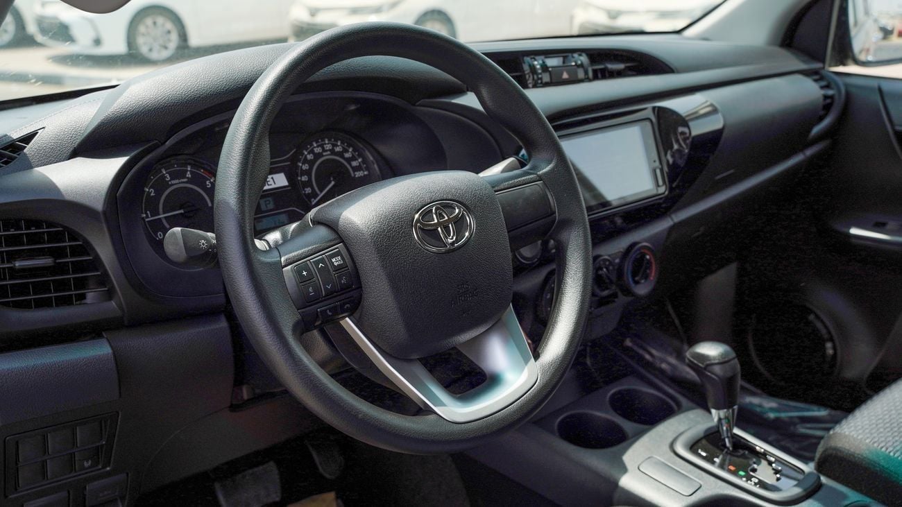 Toyota Hilux GLX 2.4L Double Cab Utility