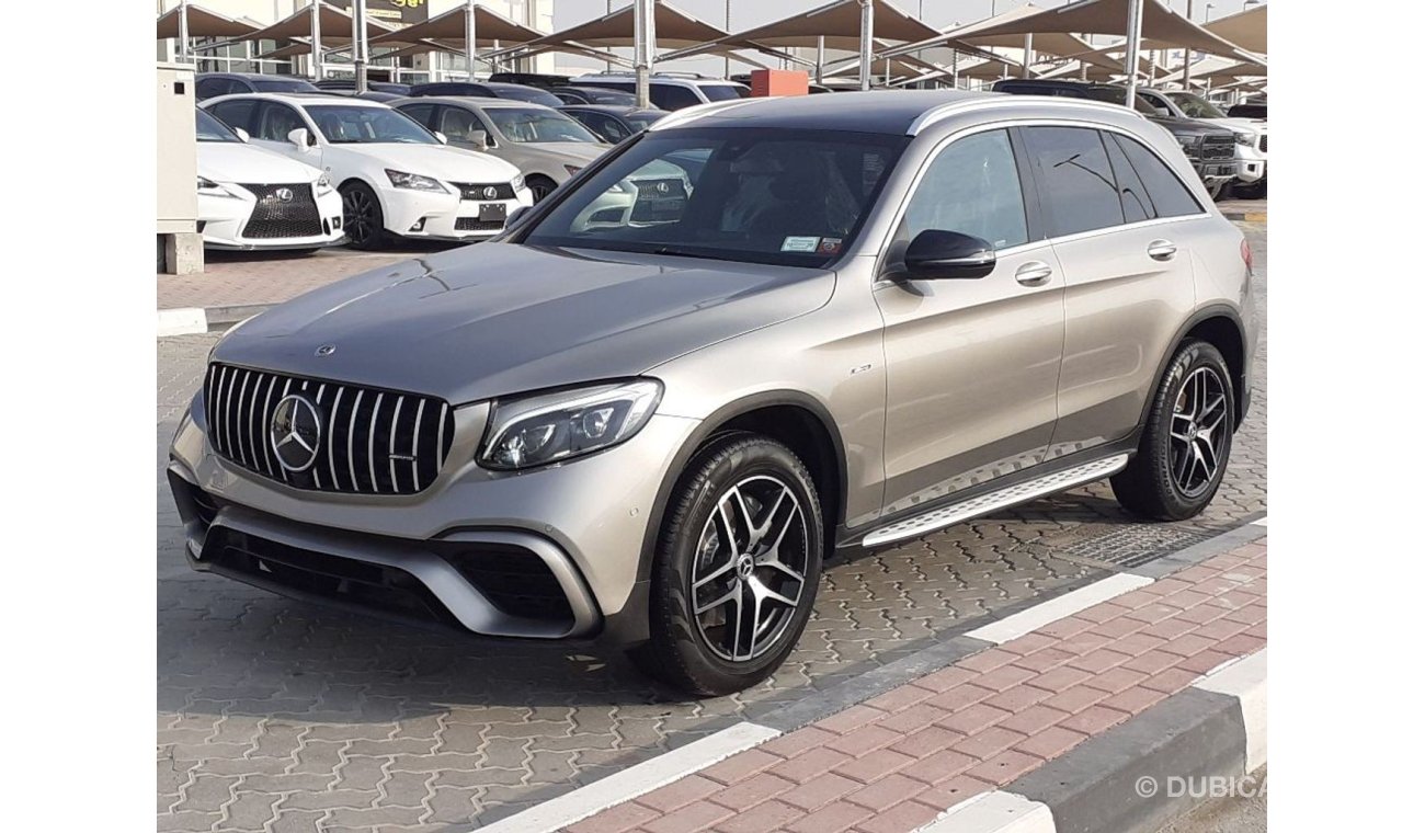 Mercedes-Benz GLC 300 MERCEDES-BENZ GLC 300 YEAR 2019