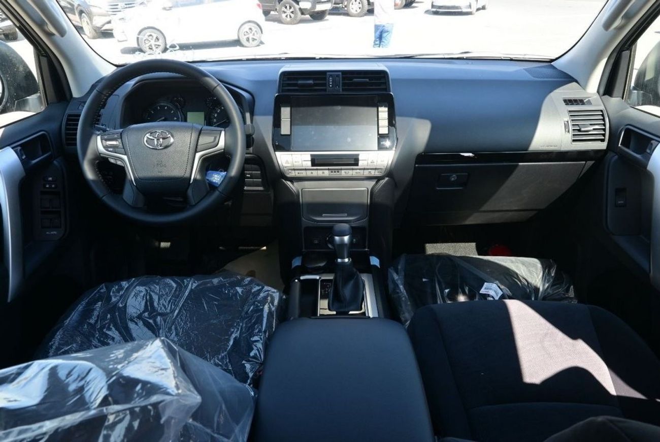 تويوتا برادو PRADO 2.7L PETROL 2023