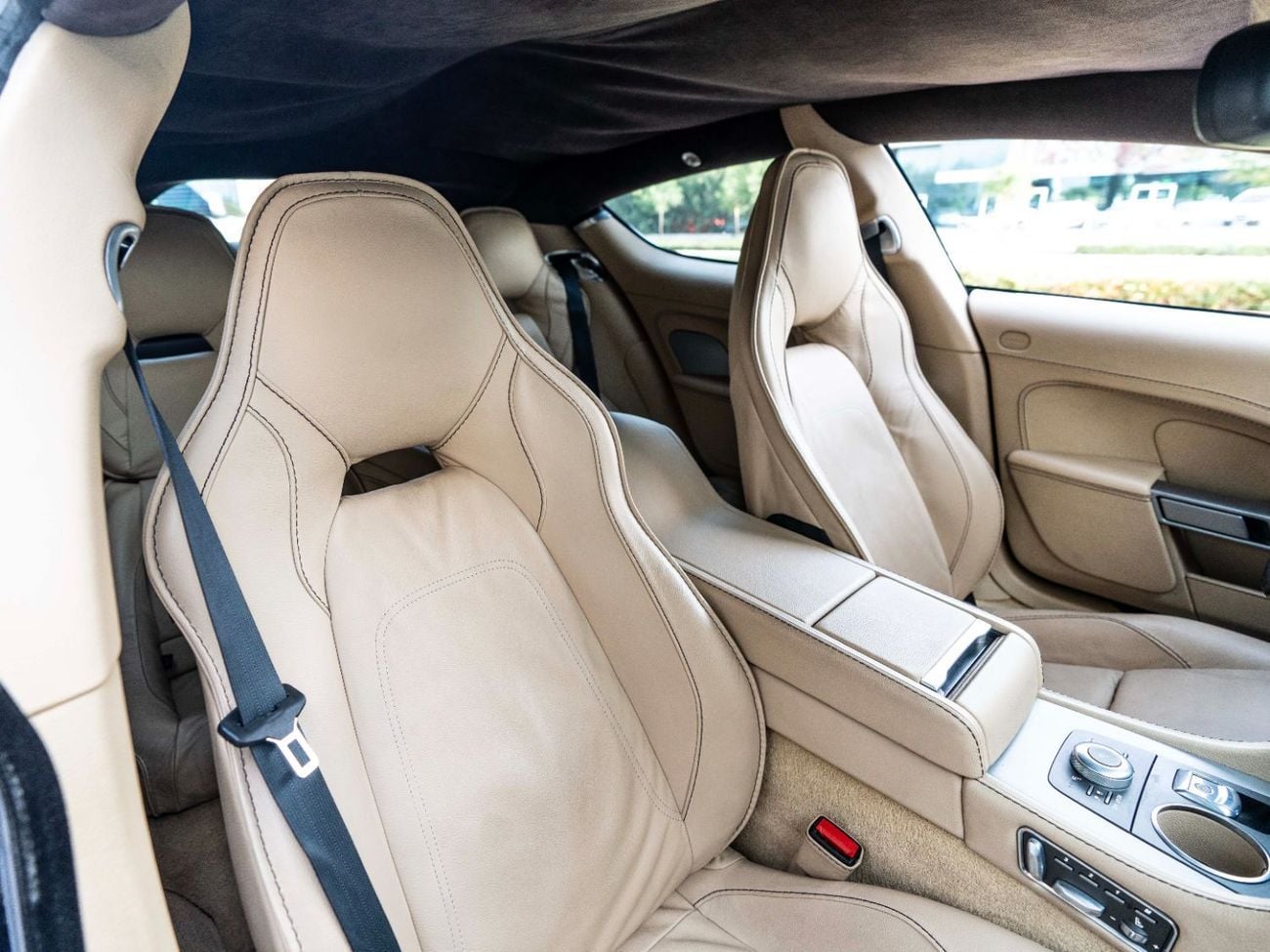 Aston Martin Rapide S