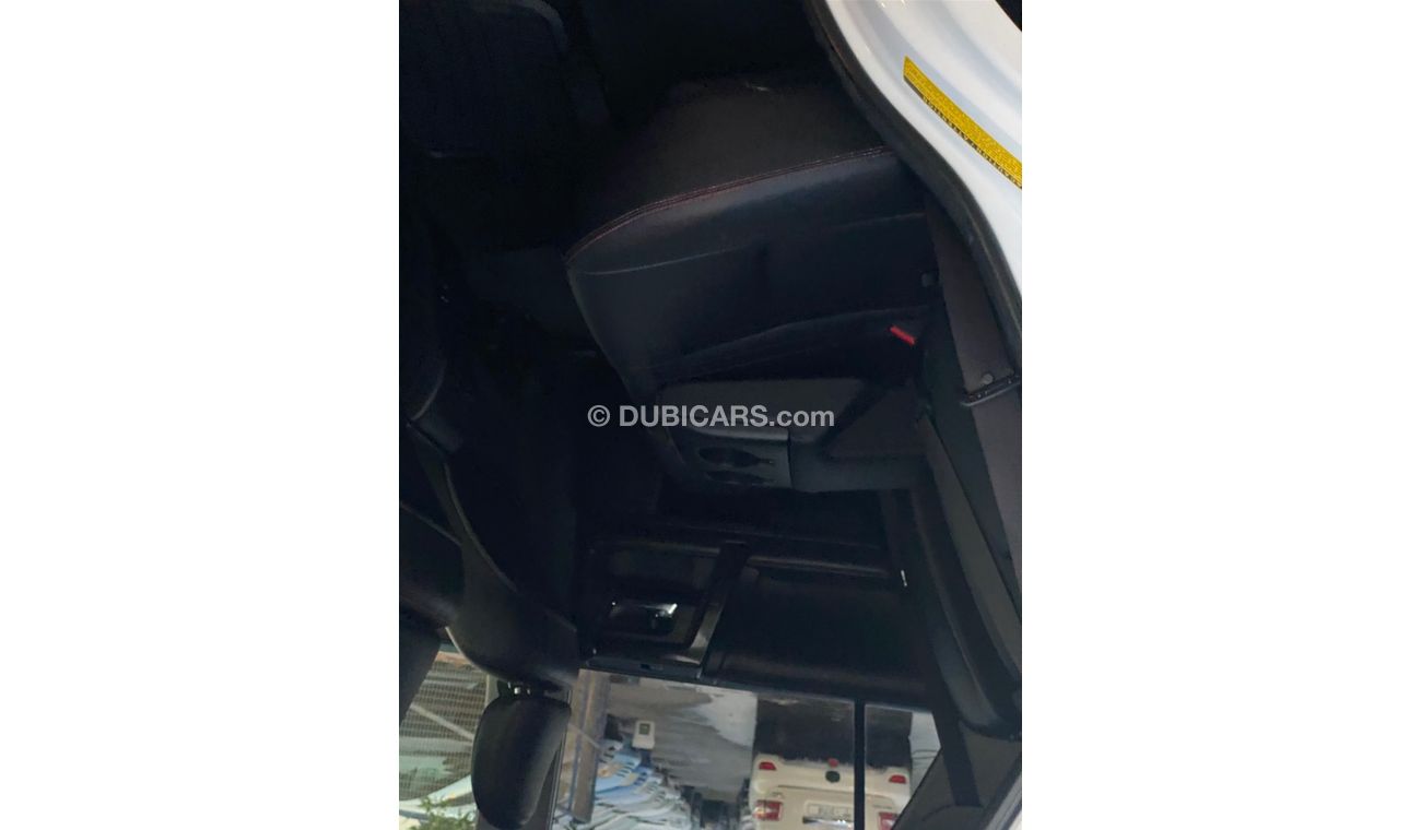 Toyota 4Runner 4x4 4.0L V6 2014 AMERICAN SPECIFICATION