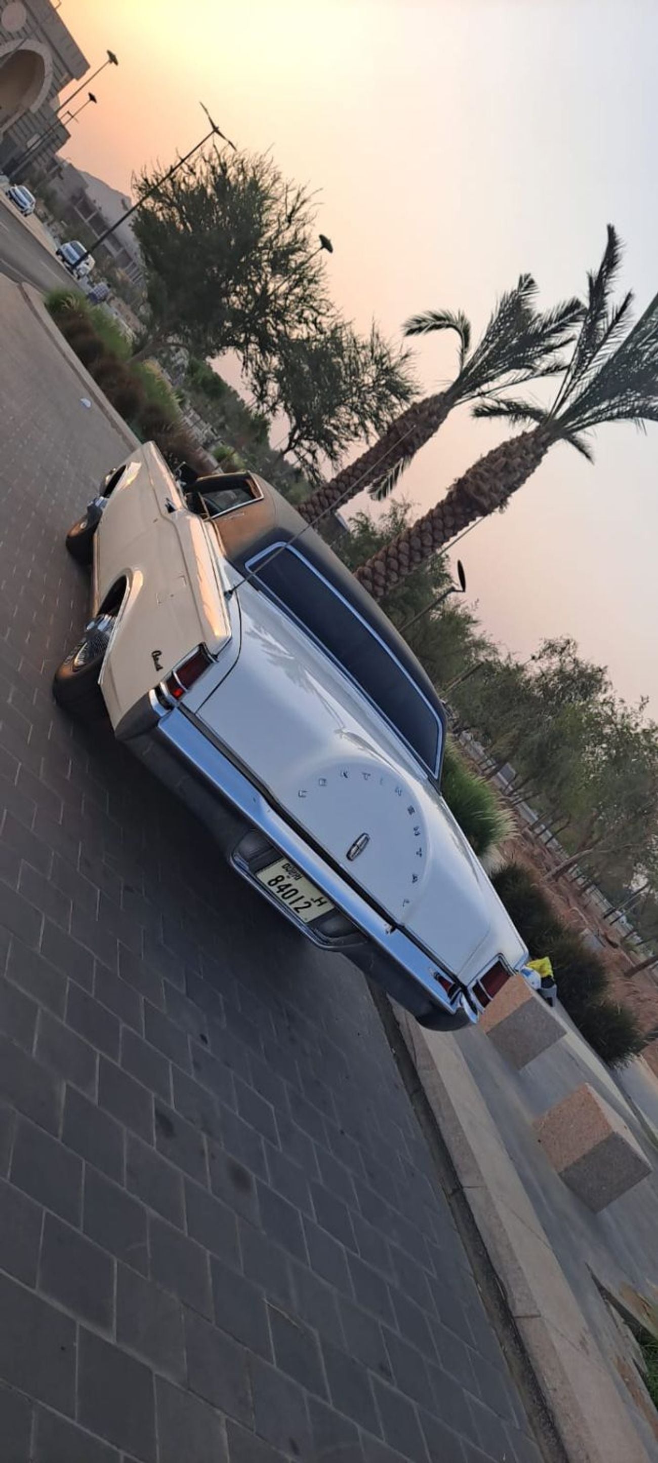 Lincoln Continental 