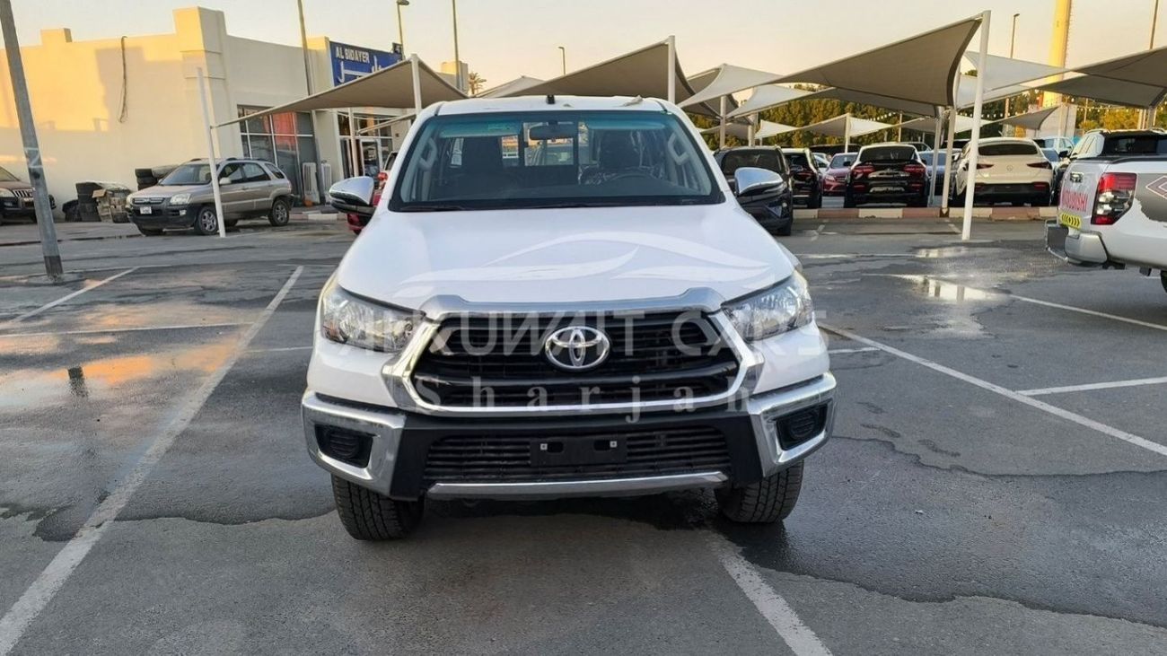 Toyota Hilux Toyota Hilux 2.7P AT  MY2023