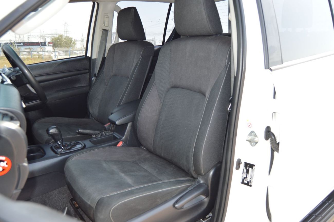 Toyota Hilux Double cabin 2.8L, perfect inside and outside
